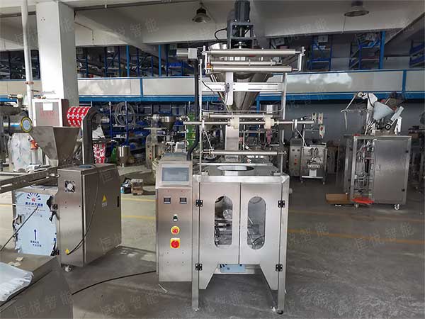 我司是河南顆粒粉末包裝機廠家，可根據(jù)需求定做機型